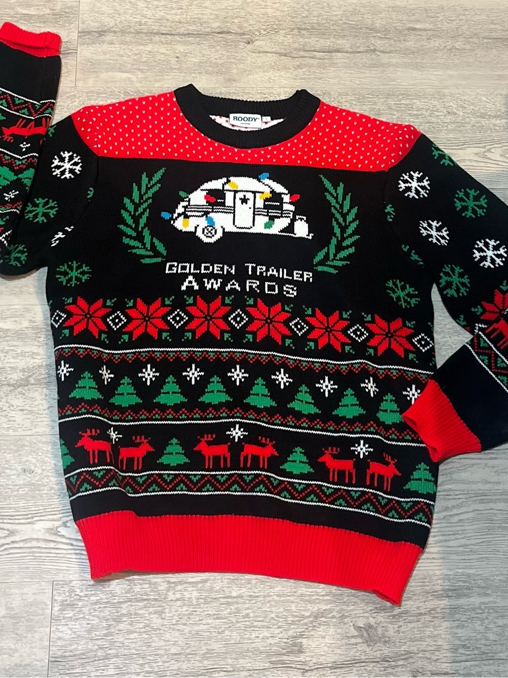 Roody Golden Trailer Award ugly Christmas Sweater Large
